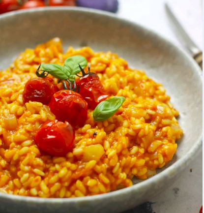Aşk Gibi Isıtan: Domatesli Risotto